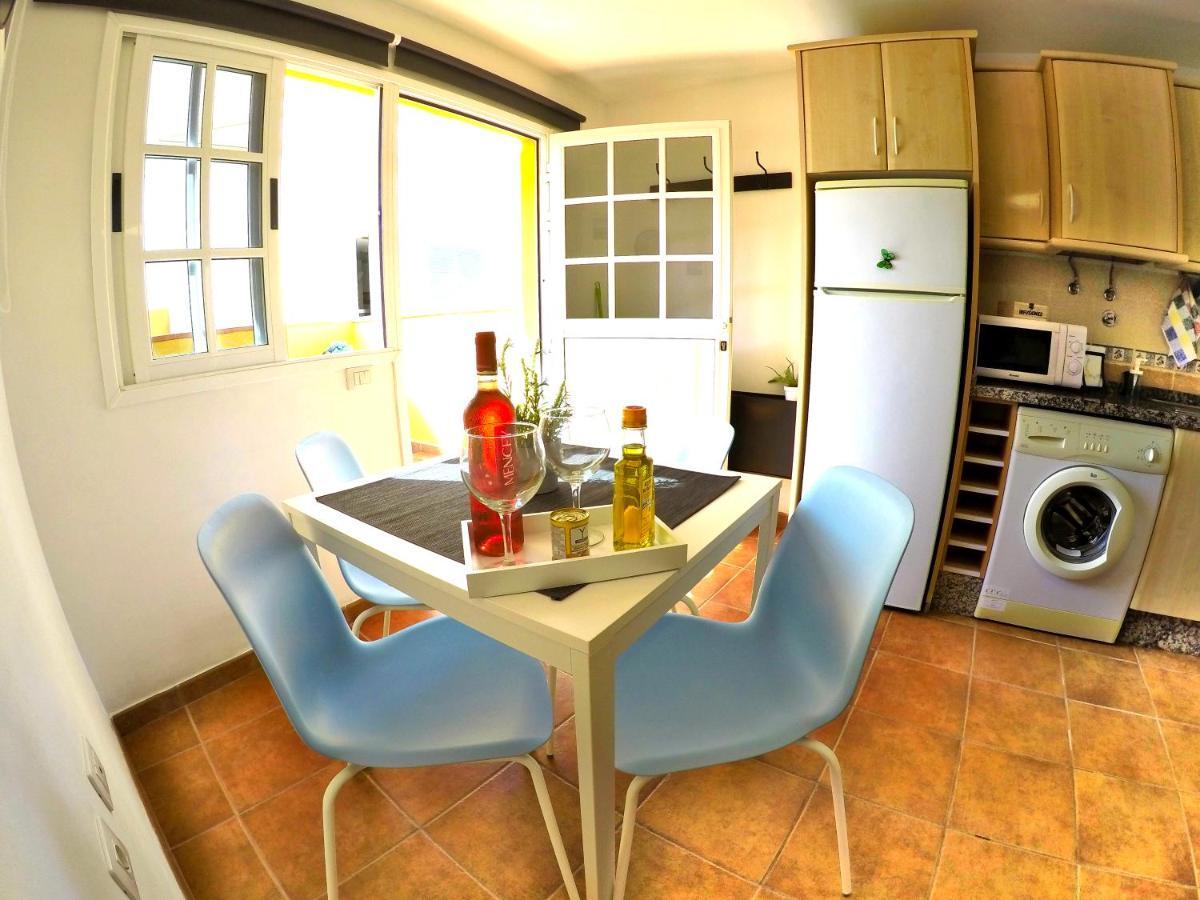 Apartamentos Ester سانتا كروز دي تينيريف المظهر الخارجي الصورة